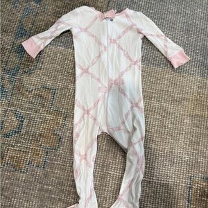 Beaufort Bonet Bow Sleeper